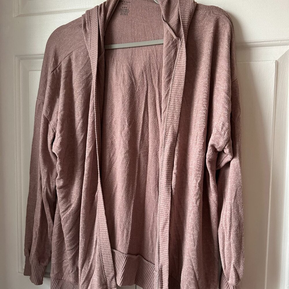 American Eagle dusty pink cardigan with hood